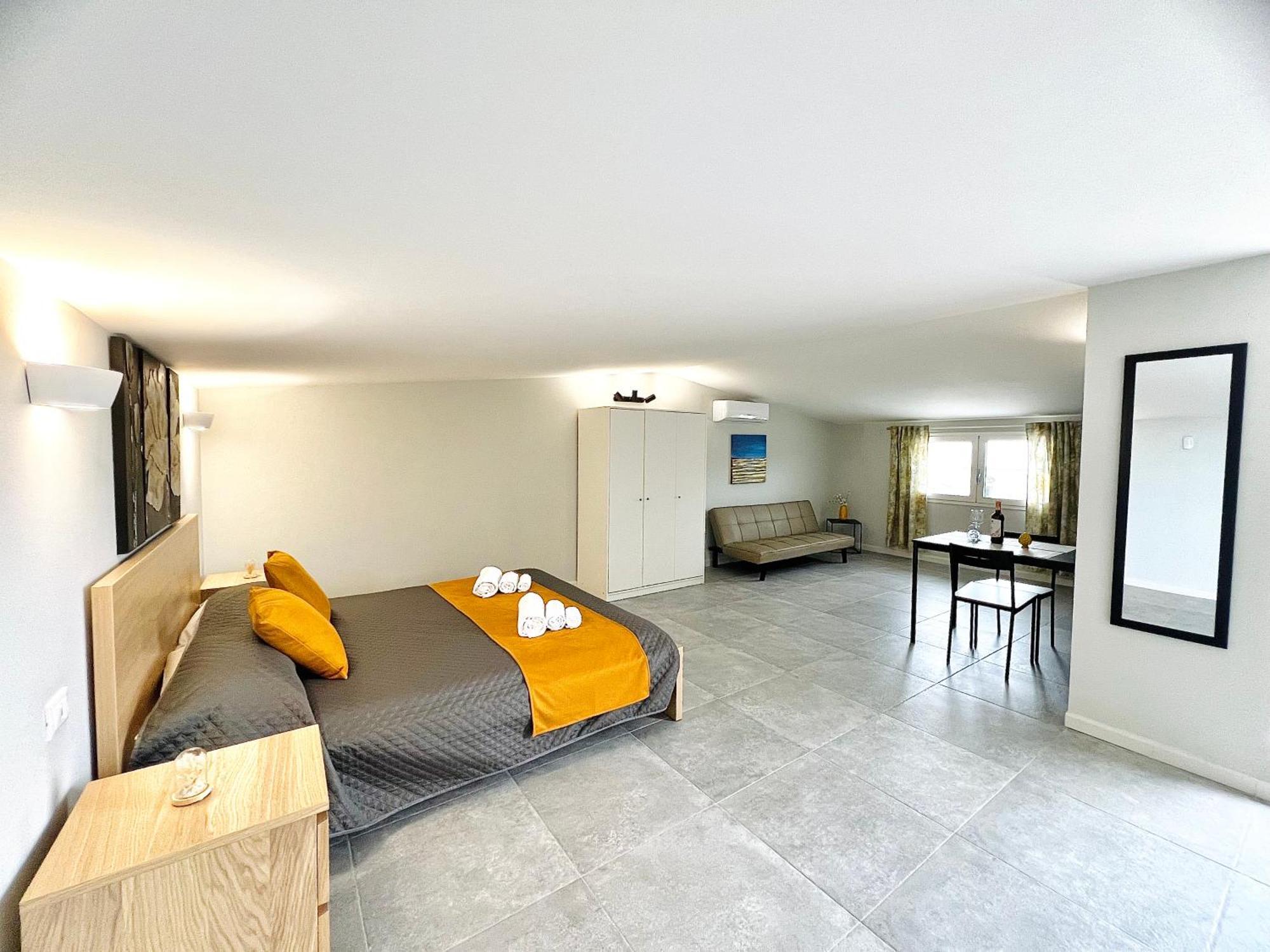 Piante Del Principe Apartment Carini Bagian luar foto